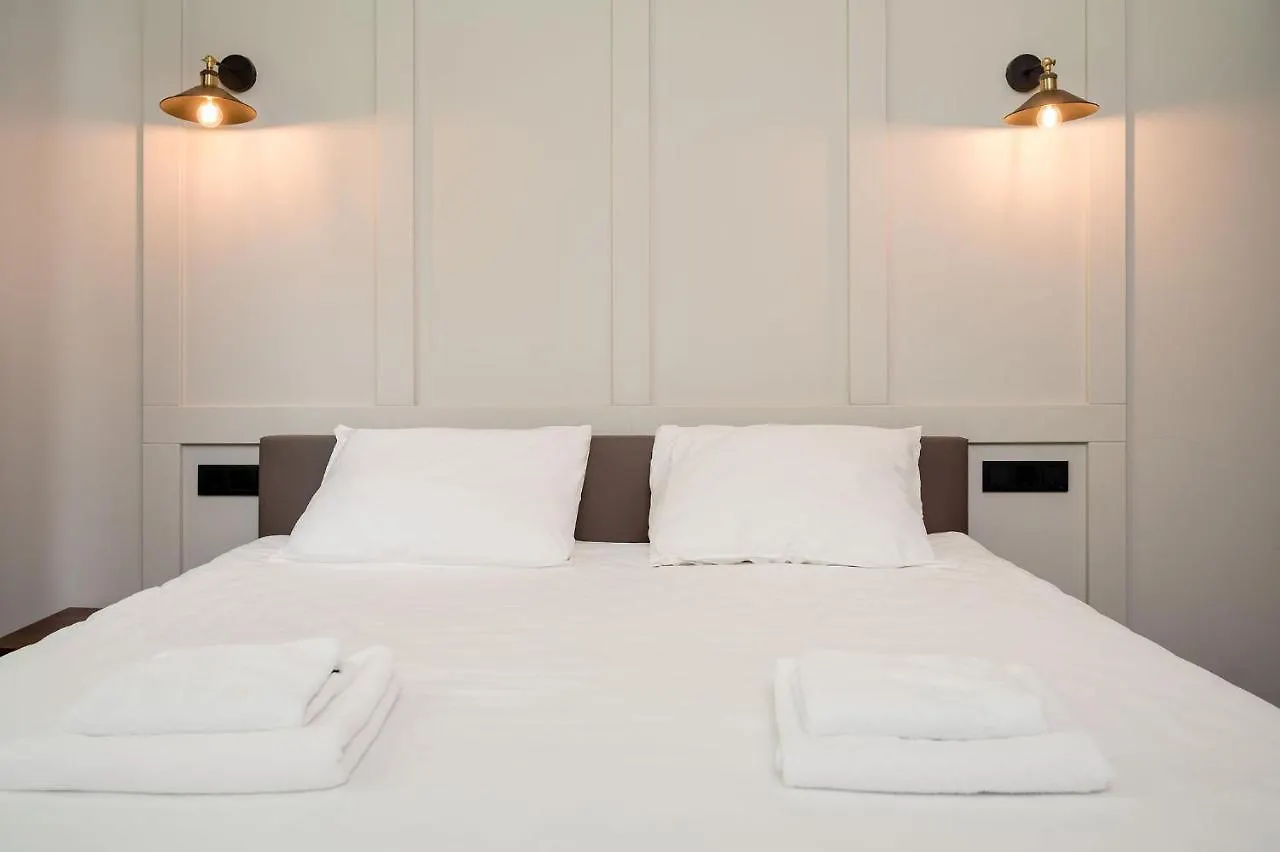 Mr.Lewis Rotterdam Hotel