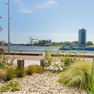 Bed & Breakfast Maasview Rotterdam